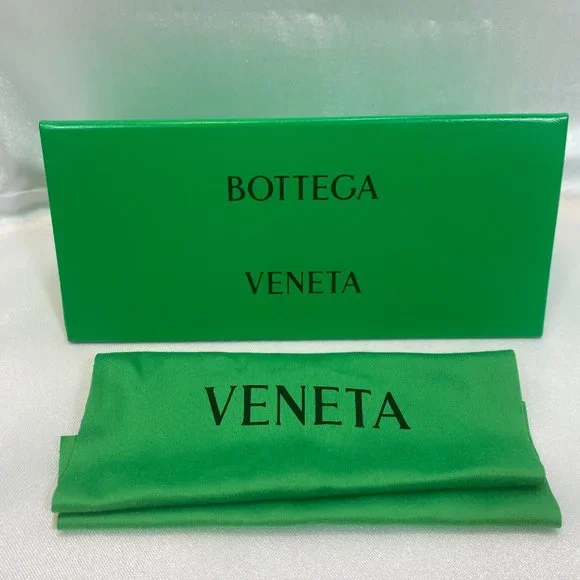 Bottega Veneta Triangle Eyeglass Sunglass Case Set in Green